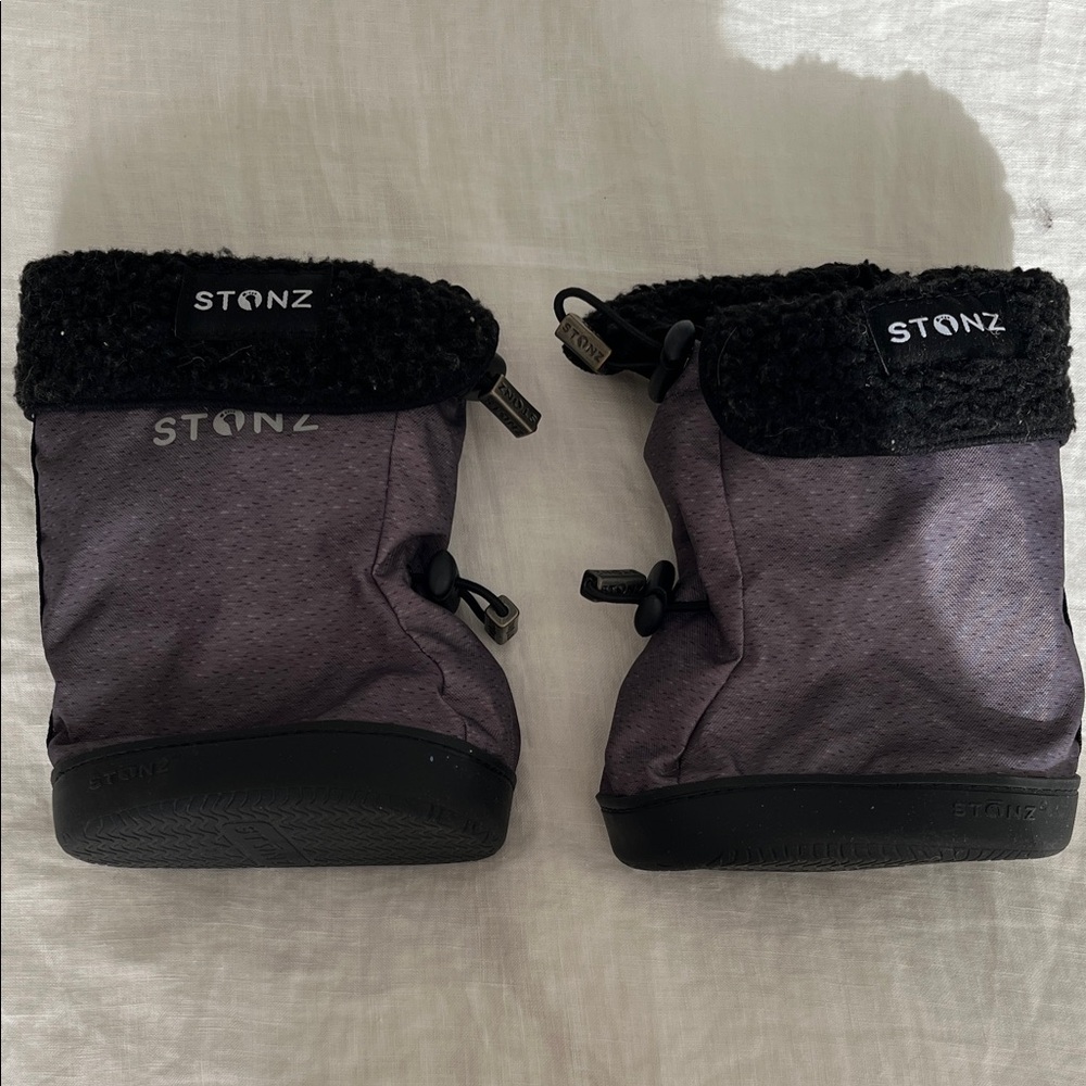 Stone Baby Booties sz M